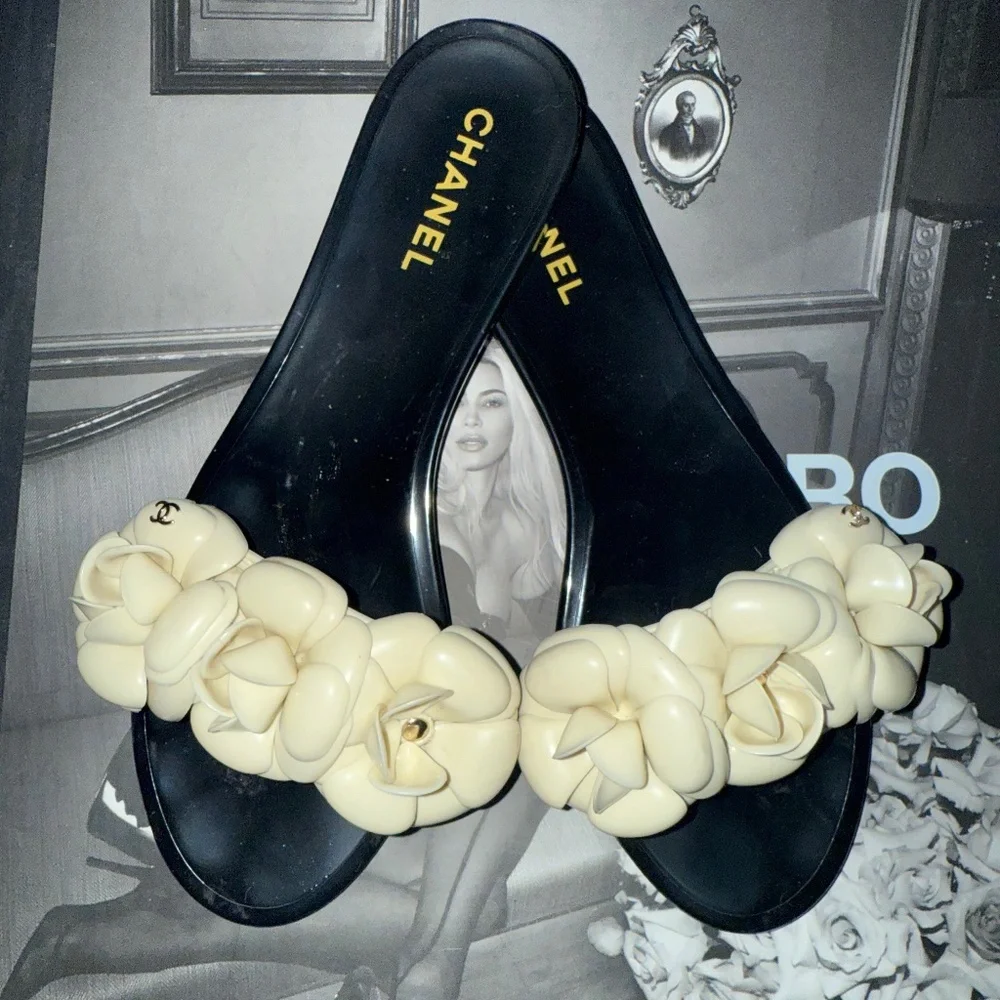 Chanel Camelia Flower sandals - Picture 1 of 1